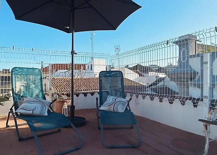 With Roof Terrace In Town Centre